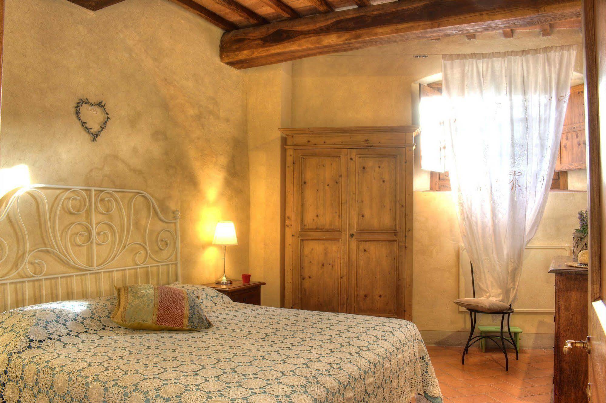 Agriturismo Casavecchia ฟิลยีเน วัลดาร์โน ภายนอก รูปภาพ